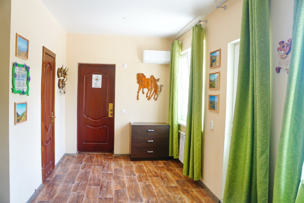 Трехместный с балконом Кындыг.jpg