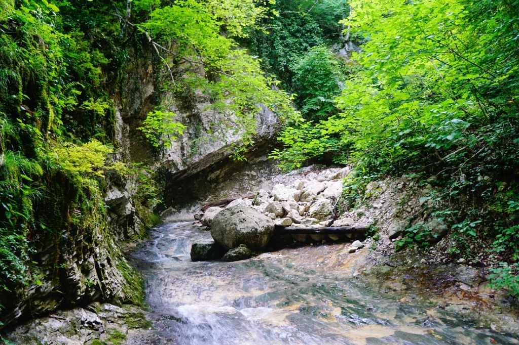 Азантский каньон Амткел.jpg