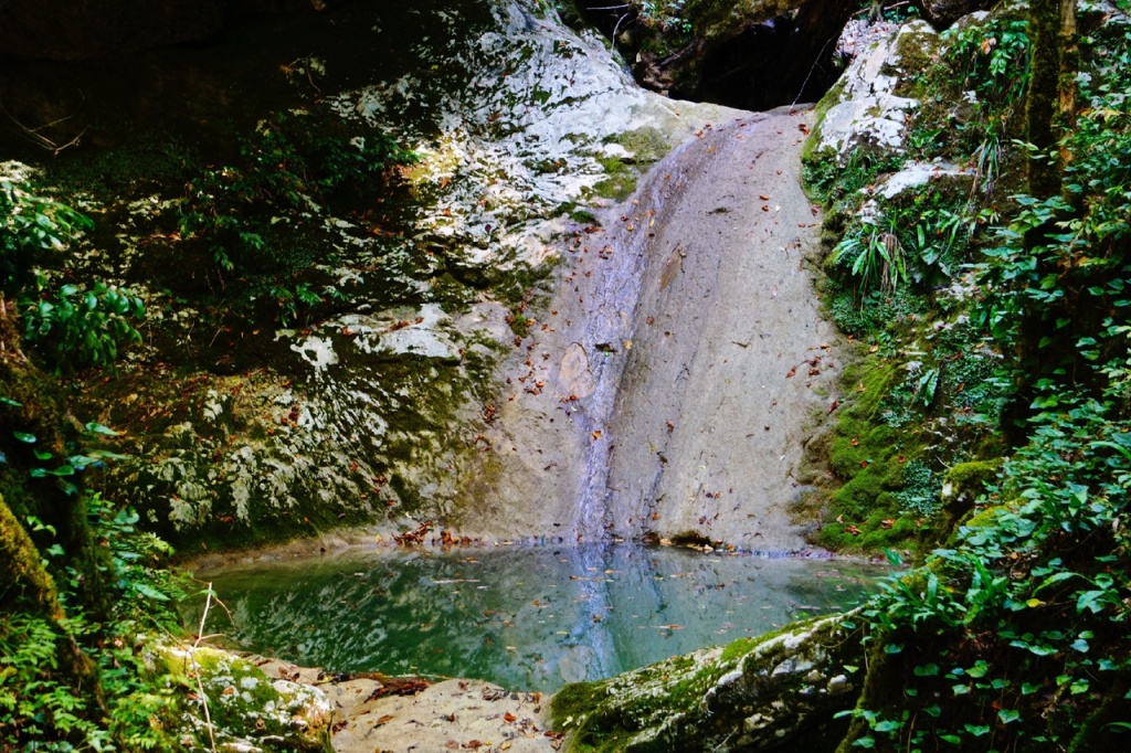 Водопад Этажерка.jpg