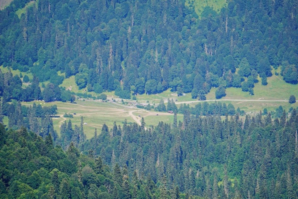 Студенческая поляна с Ацетуки.jpg