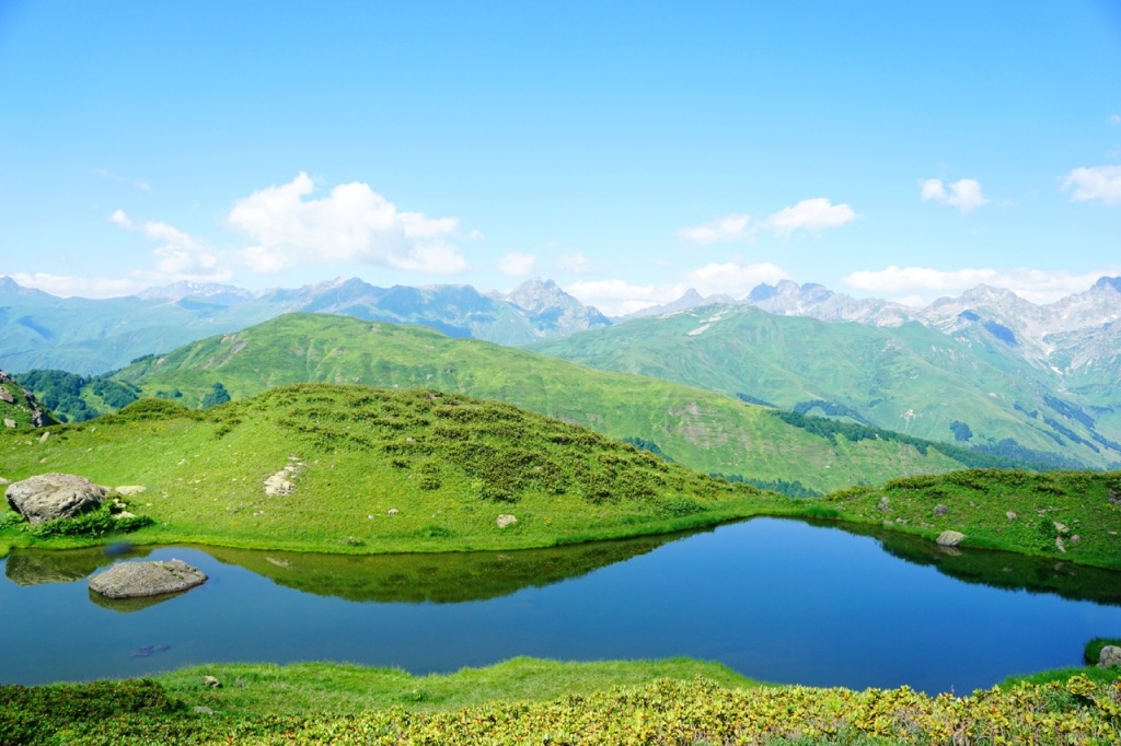 Озеро хребет Ацетука.jpg