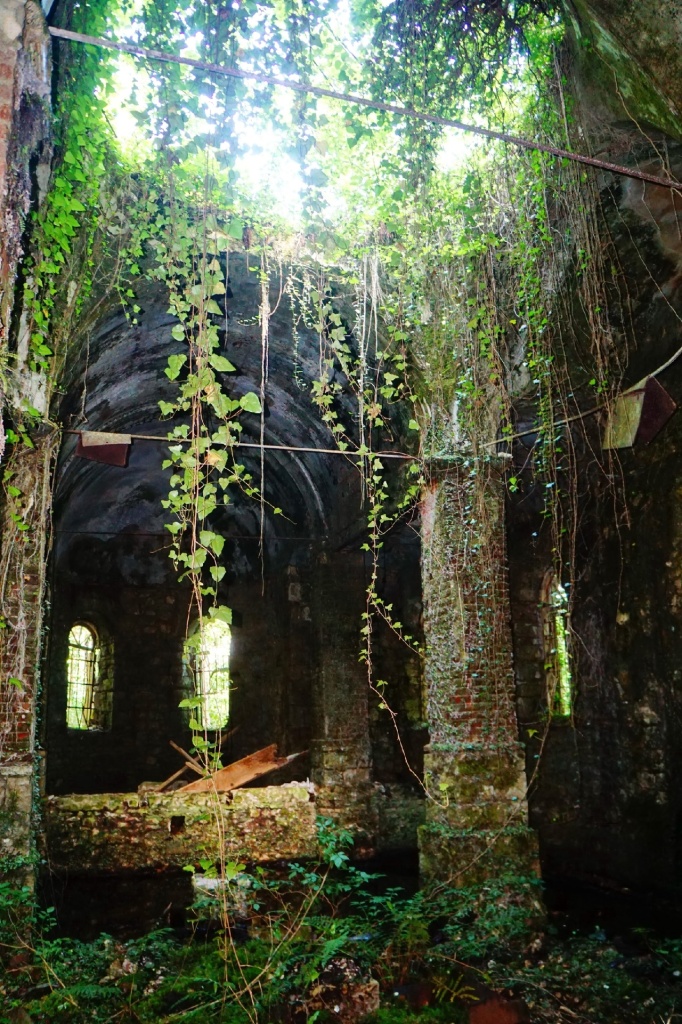 Полтавский храм Абхазия.jpg