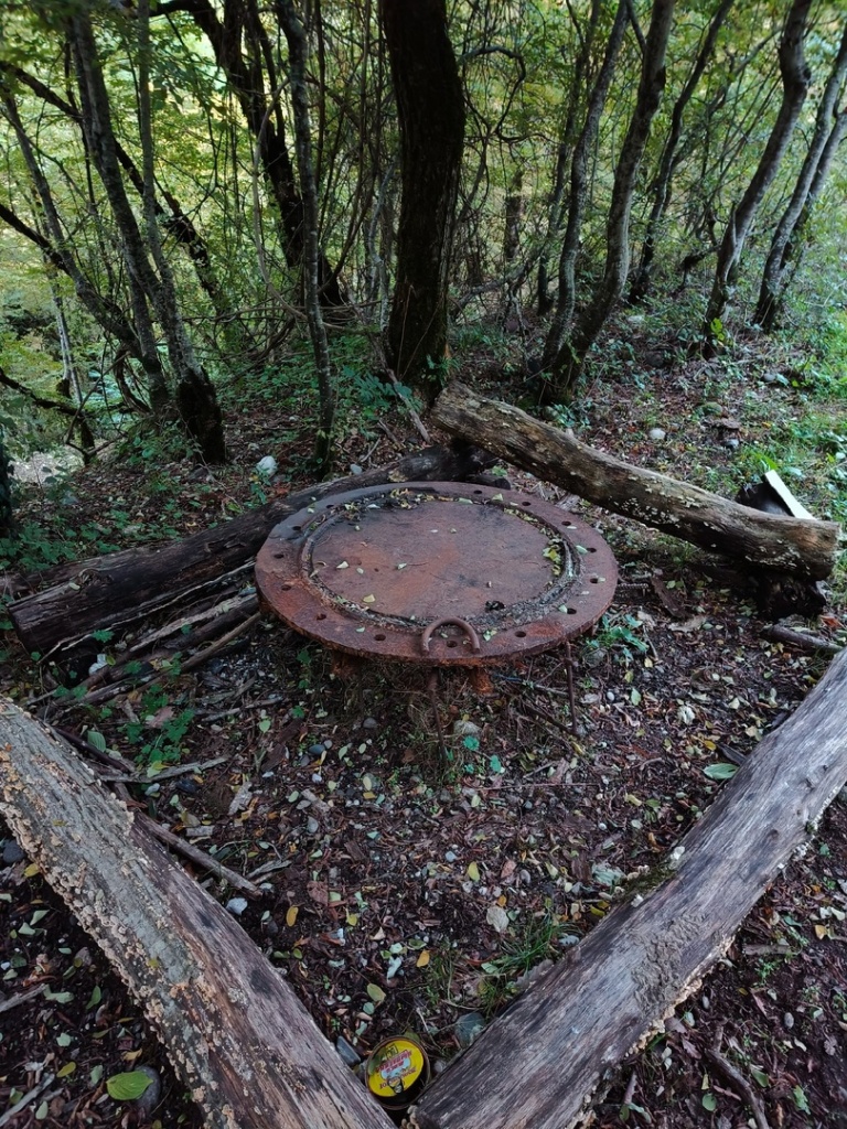 Стол дорога к водопаду Джирхва.jpg