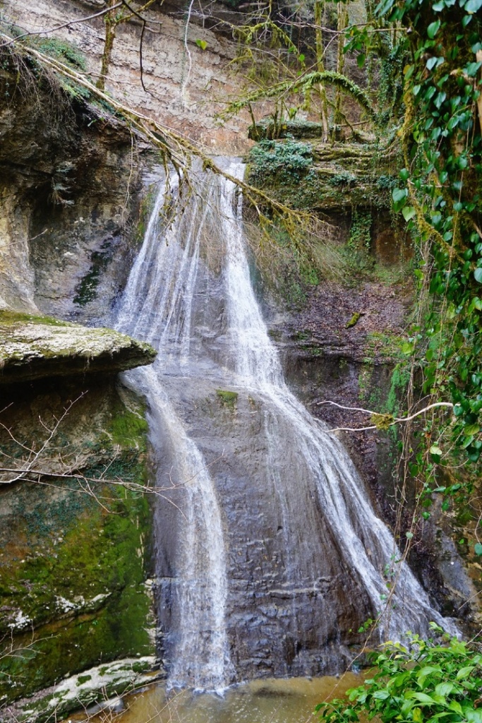Третья ступень Шакуранского водопада.jpg