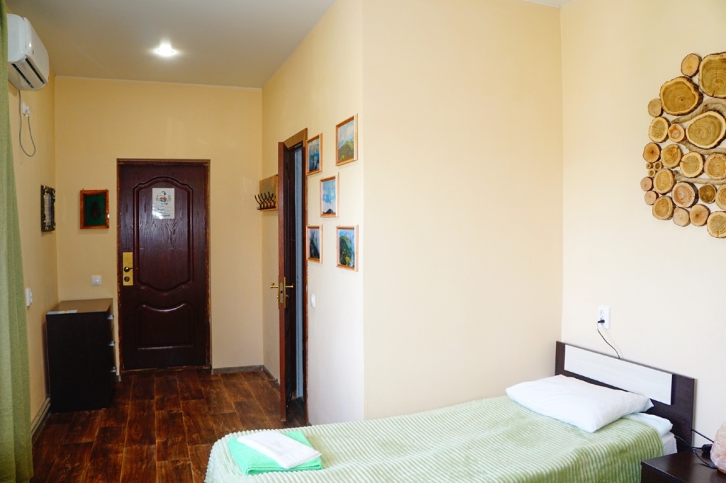 Двухместный номер с удобствами в Кындыге.jpg