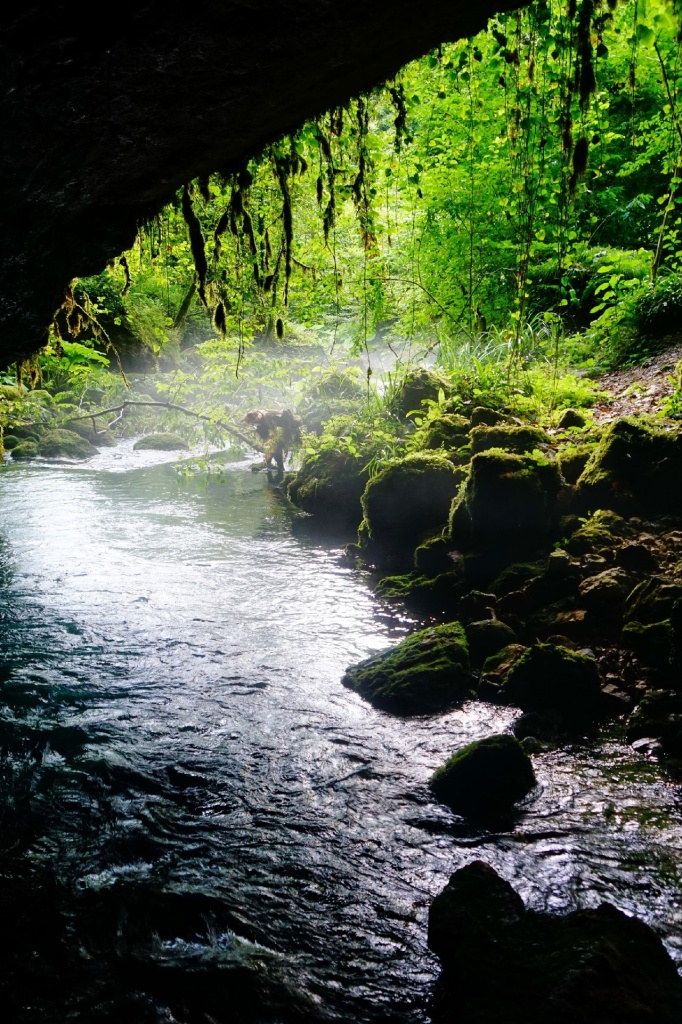 вход в пещеру Хабю.jpg